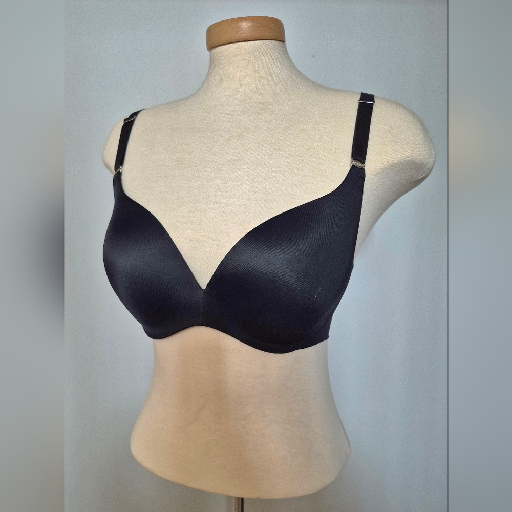 La Vie En Rose 34D Sleekback Black Wireless Bra